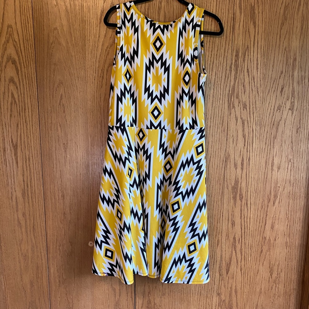 LuLaRoe XL Nicki Dress with Pockets